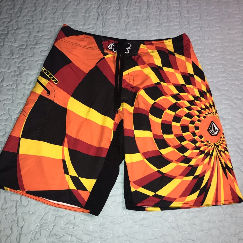 VOLCOM BOARD SHORTS NEW MENS 33 ORANGE YELLOW BLACK BEACH SUMMER BATHING SUIT